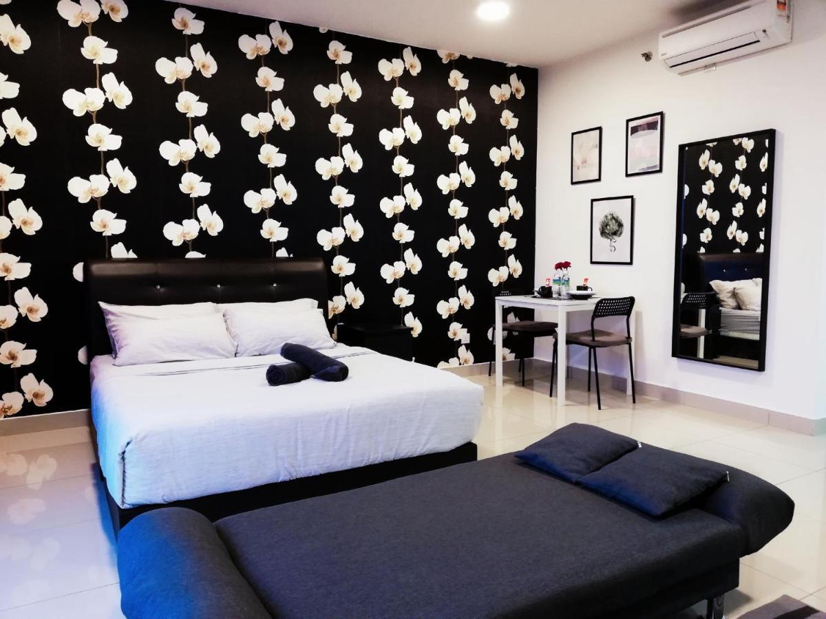 Peanut Butter Homestay - Trefoil Setia Alam Shah Alam Esterno foto
